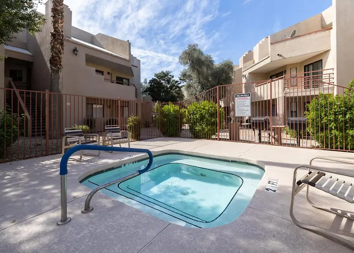 Desert Cove * Phoenix